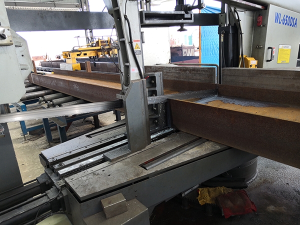 Learn now Band Saw Cutting Machine
