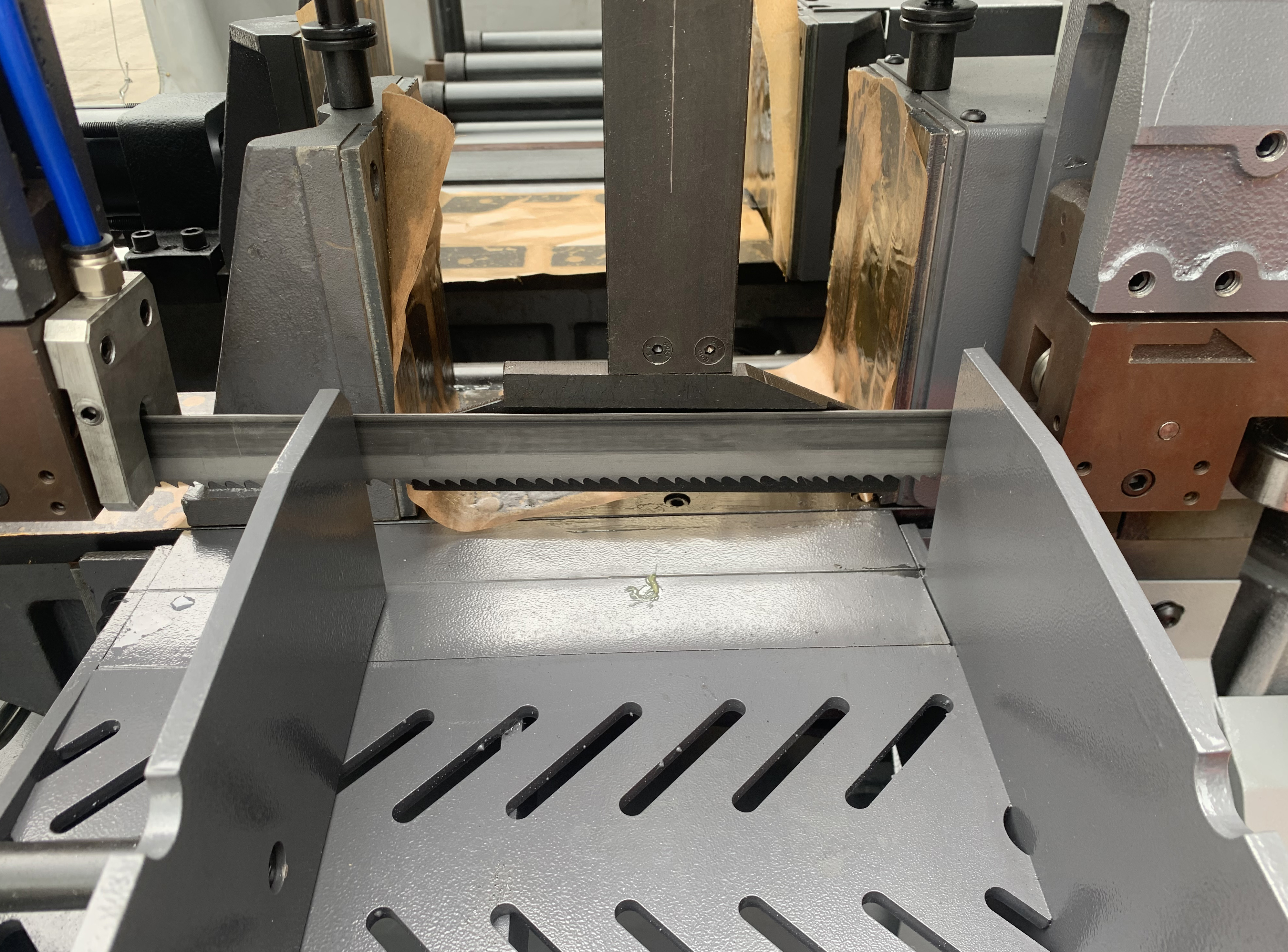1790128890343518.jpg CNC_Band_Saws_2.jpg